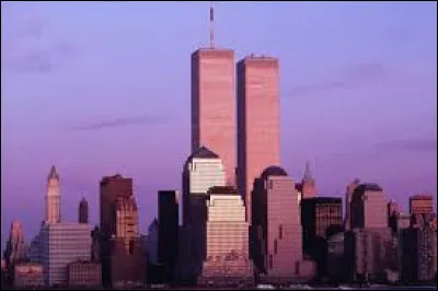 Quelle est la date du tragique effondrement des tours jumelles du World Trade Center ?