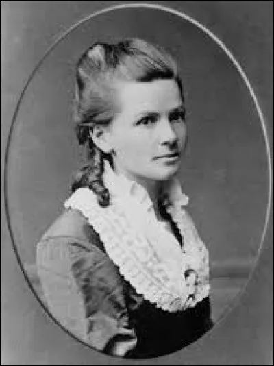 Quel exploit fut réalisé par Bertha Benz, originaire de la ville de Pforzheim ?