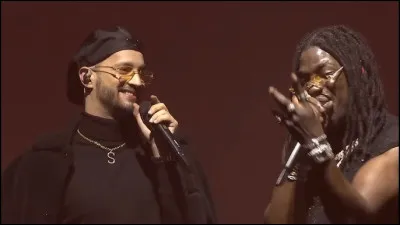 Quel duo chante "Casanova" en 2023 ?