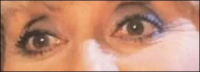Quelle chanson pouvez-vous associer aux yeux de cette chanteuse ?
