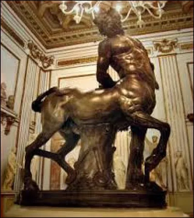 Quel guerrier grec de l'Antiquité avait une voix particulièrement puissante ?