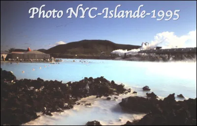 En Islande, quel est ce paysage unique, des champs de laves et de lichens alimentés par l'eau chaude d'une centrale géothermique qui donne naissance à une station thermale aux eaux cristallines ?