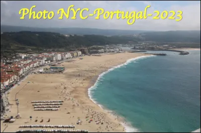 Au Portugal quel est le nom de cette station balnéaire où l'Atlantique produit des vagues de plus de 30 mètres de haut, un spot de surf de renommée mondiale ?