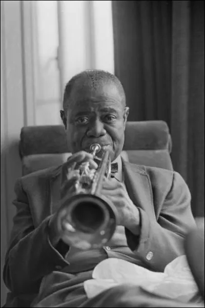 Comment le cygne s'exprime-t-il ?