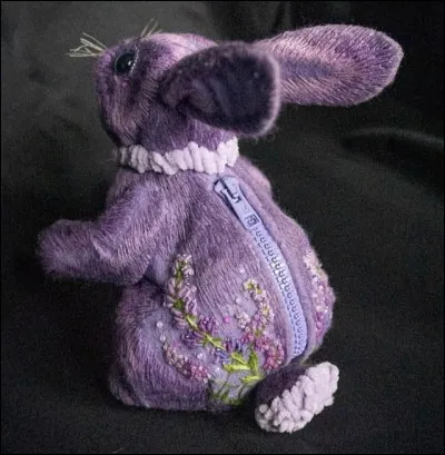 Choisis ta peluche divine.