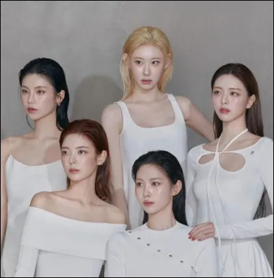 Comment le nom Itzy a-t-il été créé ?