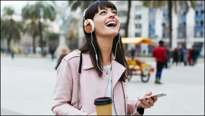 Quel est le titre de sa 1re chanson ?