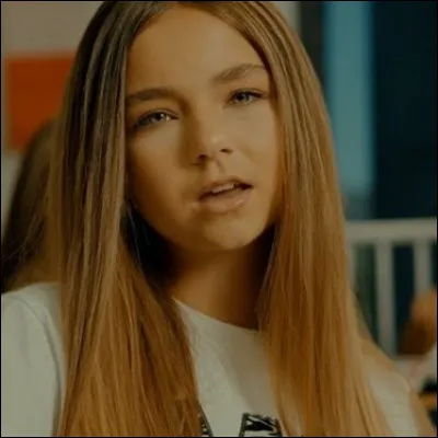 "Comme dans une tempête, notre amour s'est envolé".
A quelle chanson appartiennent ces paroles ?