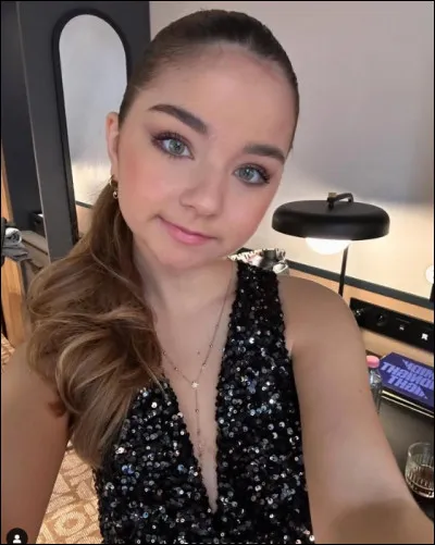 "Même quand je suis dans l'impasse, toi jamais tu me laisses". 
A quelle chanson appartiennent ces paroles ?