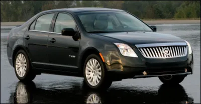 Dans les histoires qui racontent la chute de l'Empire romain, beaucoup de rumeurs disent que le déclin d'une des plus grandes puissances antiques a été causé par un métal lourd qui porte le nom latin du dieu grec Hermès. Quel est le nom de ce constructeur et ce modèle ?