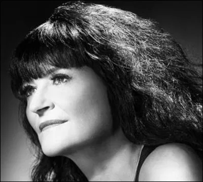 Quel est le nom de cette artiste de street art française ?