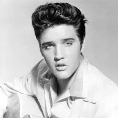 Quel fruit a donné son nom à la coupe de cheveux que portait Elvis Presley dans les années 50 ?