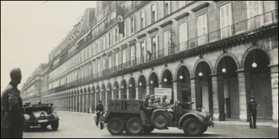 Quelle ville a été déclarée ville ouverte (offerte à l'ennemi sans combat) le 14 juin 1940 ?