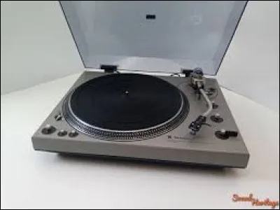 On recherche le prénom d'un ancien joueur de football :