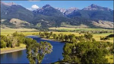 Quelle est ce cours d'eau, long de 1000 km, affluent du précédent, qui prend sa source dans les montagnes et coule vers le nord-est ?