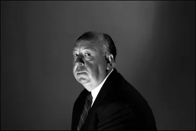 Qui est ce cinéaste, réalisateur du thriller ''Pas de printemps pour Marnie'' ?