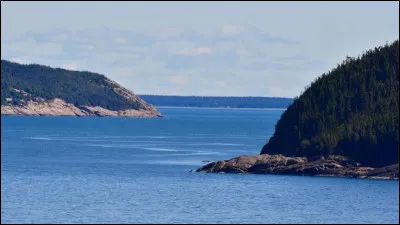 Quel est le fleuve qui traverse la ville ?