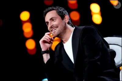 Dans le clip de quel groupe est-il apparu ?