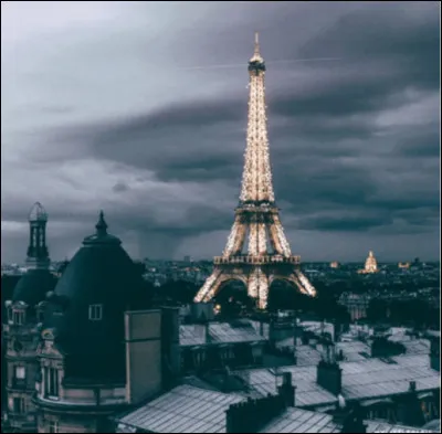 Lors de son inauguration la Tour Eiffel était la structure la plus haute construite par lHomme.