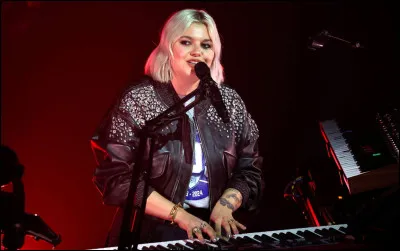 Quelle chanson de Louane préfères-tu ?