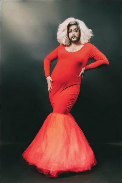 Complétez les paroles : 
« Artiste grosse et féroce »