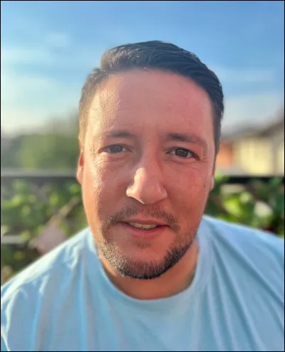 Quel personnage n'est pas doubl&eacute; par Arthur Pestel ?