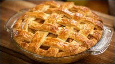 Quel dessert du monde anglo-saxon est l'équivalent d'une tarte aux pommes ?