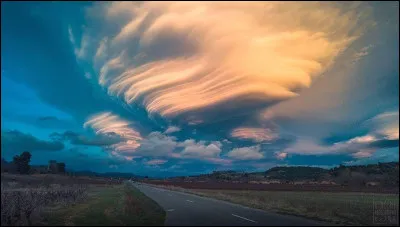 Le Japon est surnommé le pays des nuages.