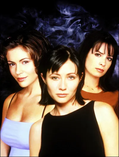 Séries télé : Comment se prénomment les soeurs Halliwell dans la série "Charmed" ?