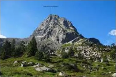 Avec le ballon, je vous propose un tuc, en voulez-vous ?