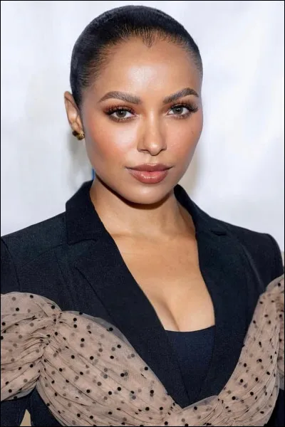 Qui est l'actrice de Bonnie Bennett ?