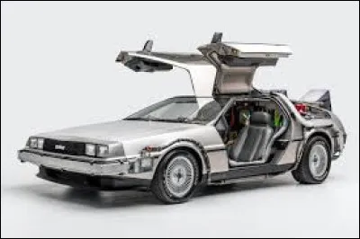 Cinéma - Dans la saga "Retour vers le futur", comment se nomme la voiture qui permet de remonter dans le temps ?