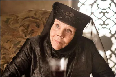 Une vieille dame super badass ! Qui est-ce ?