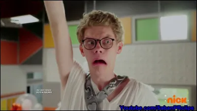 Comment s'appelle son acolyte ?