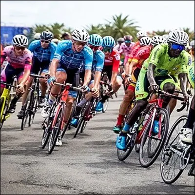 Quelle pâtisserie aurait été créée par Louis Durand, de Maisons-Laffitte, en 1909, à loccasion dune compétition sportive ?