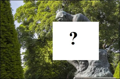 Si on regarde attentivement "Le Penseur" de Rodin, on remarque que l'homme sculpté pose sur sa cuisse gauche...