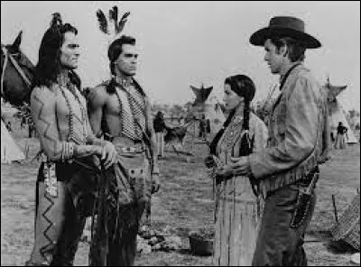 En 1878, au Wyoming, un officier américain est chargé de signer un traité de paix avec les Indiens, conduits par Little Dog (Jeffrey Hunter) : c'est ...