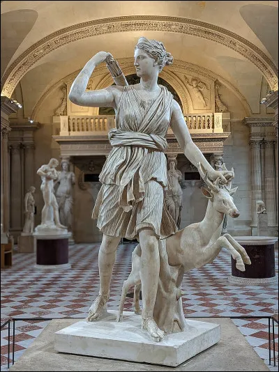 Expos&eacute;e au Louvre et copi&eacute;e un peu partout en France, cette c&eacute;l&egrave;bre statue repr&eacute;sente la d&eacute;esse...