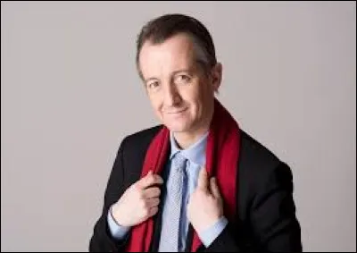 De quel hebdomadaire Christophe Barbier fut-il le directeur de la publication pendant 10 ans ?