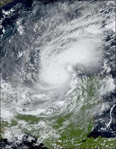 En 1951, quel a été le premier avion de chasse à réaction de conception française ?