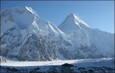 Le mont Celeste est une montagne culminant à 2 045 mètres, située en Colombie-Britannique...