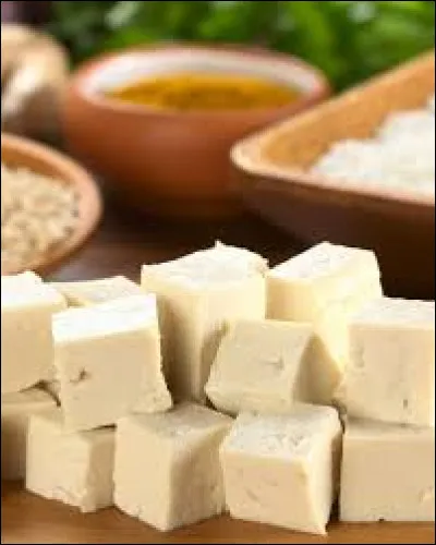 Quel ingrédient est utilisé pour faire du tofu ?