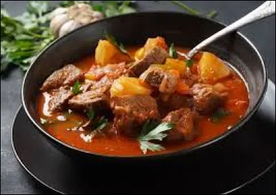 De quel pays est originaire le goulasch ?