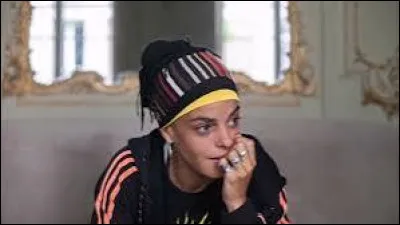Quelle rappeuse française est connue pour sa chanson "La Rage" ?