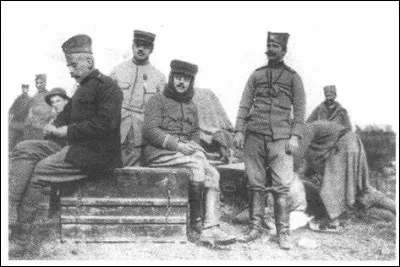 Pendant la Premi&egrave;re Guerre mondiale quel type de soutien la France a-t-elle fourni &agrave; la Serbie, au-del&agrave; de l�aide militaire ?