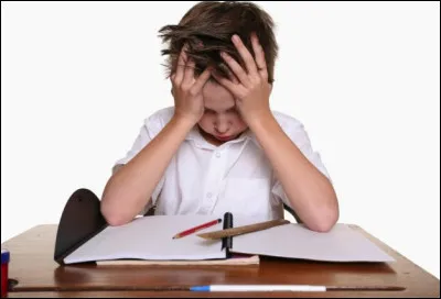 Notre prof de maths nous a donné plein de travail à faire.
