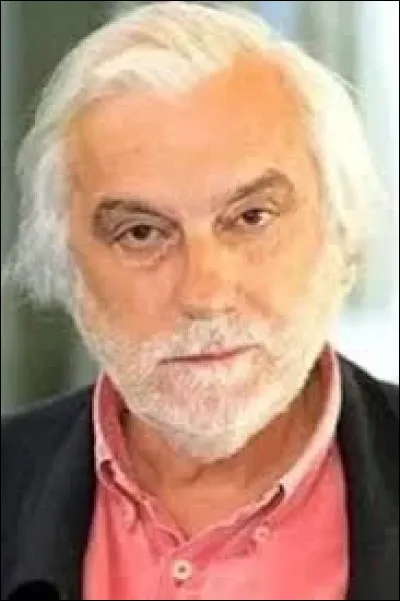 Dirigeant une vingtaine de films entre 1974 et 2006, Francis Girod (1944-2006) est un réalisateur, producteur de cinéma et scénariste. En 1980, il réalise le film dramatique ''La Banquière'' qui s'inspire de la vie de la femme d'affaires, Marthe Hanau, morte à la prison de Fresnes en 1935. Quelle actrice incarne le rôle principal ?