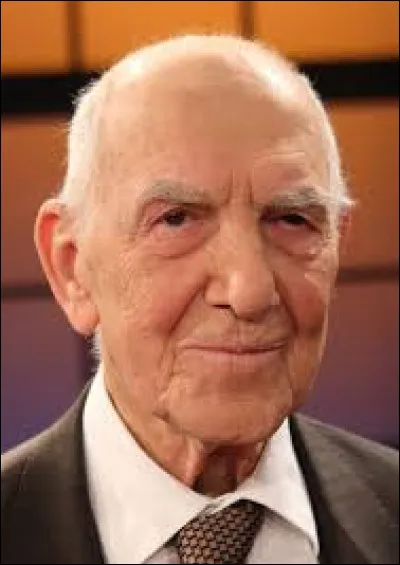 Stéphane Hessel (1917-2013) est un diplomate, résistant, écrivain et militant politique français d'origine allemande. Arrêté le 10 juillet 1944, torturé, il sera déporté dans divers camp de concentration. Dans lequel, n'a-t-il jamais séjourné ?