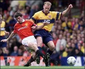 Pour finir, dsireux de savoir pourquoi Keane avait un jeu si rugueux, je me suis pench sur sa jeunesse. Et j'ai dcouvert que son premier sport avait t...