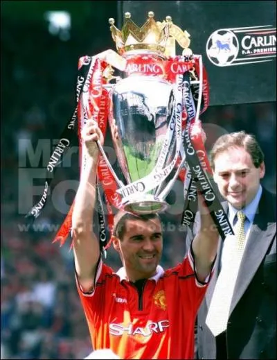 Avec Keane en patron du milieu de terrain, sous les ordres de Ferguson, MU devient une machine  gagner, ralisant plusieurs doubls Cup-Championnat. Cochez l'anne o ce doubl n'a pas eu lieu...